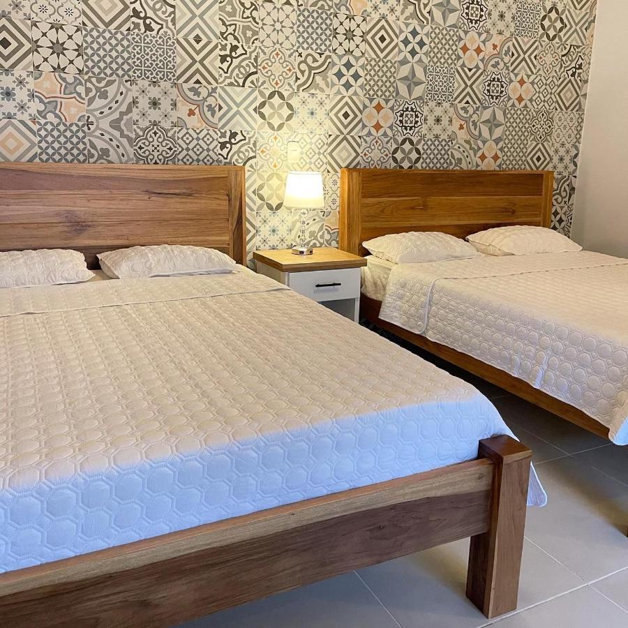 Hotel Mono Azul Quepos Kültér fotó
