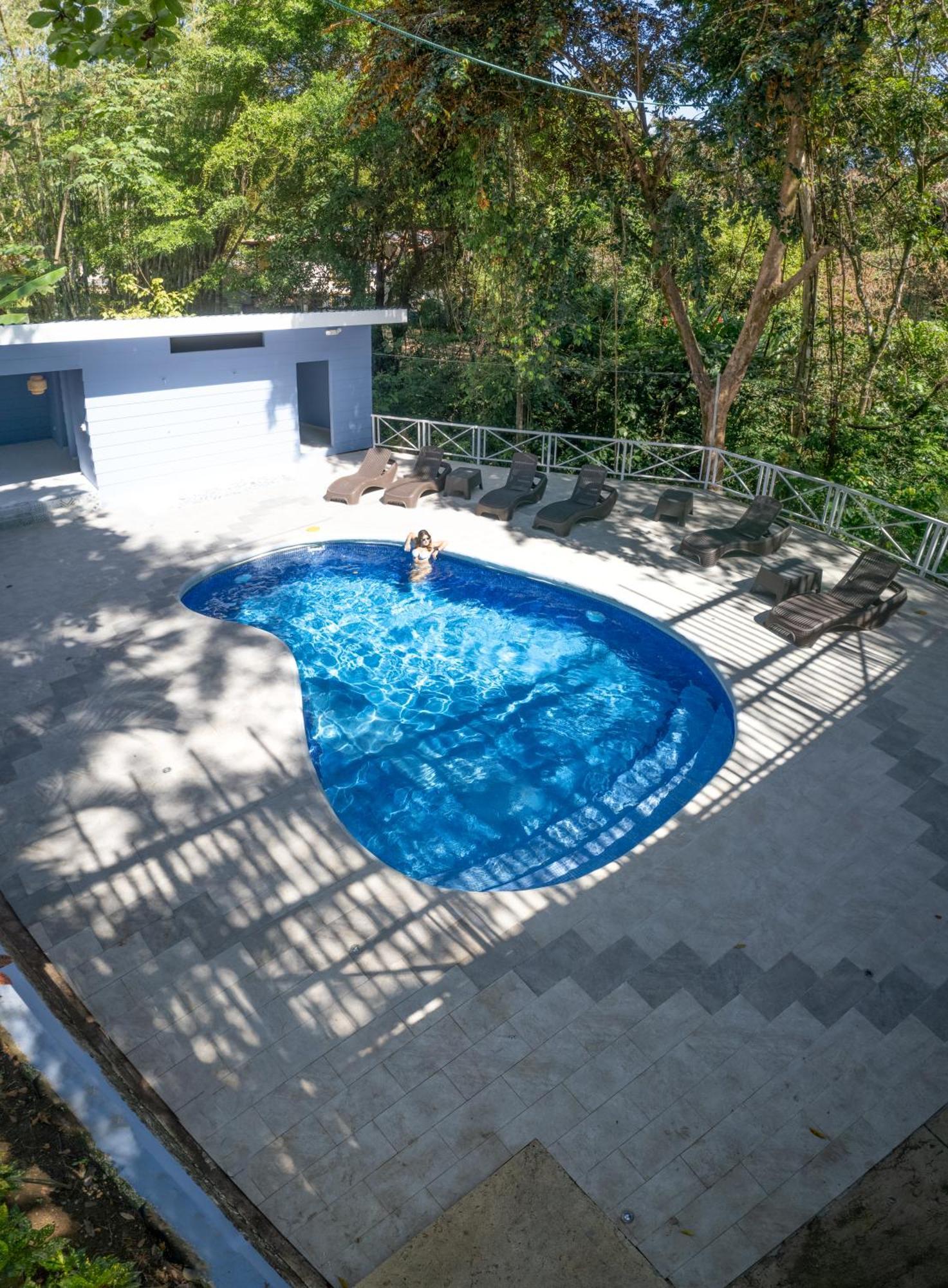 Hotel Mono Azul Quepos Kültér fotó