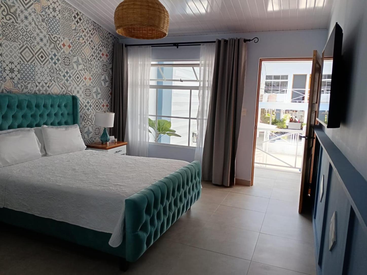 Hotel Mono Azul Quepos Kültér fotó