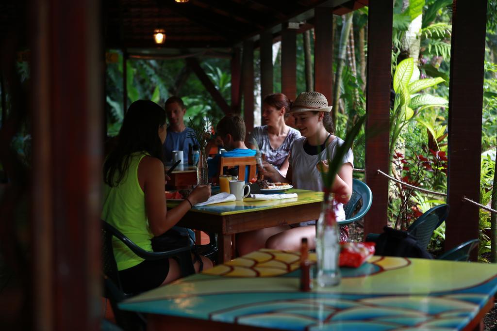 Hotel Mono Azul Quepos Kültér fotó