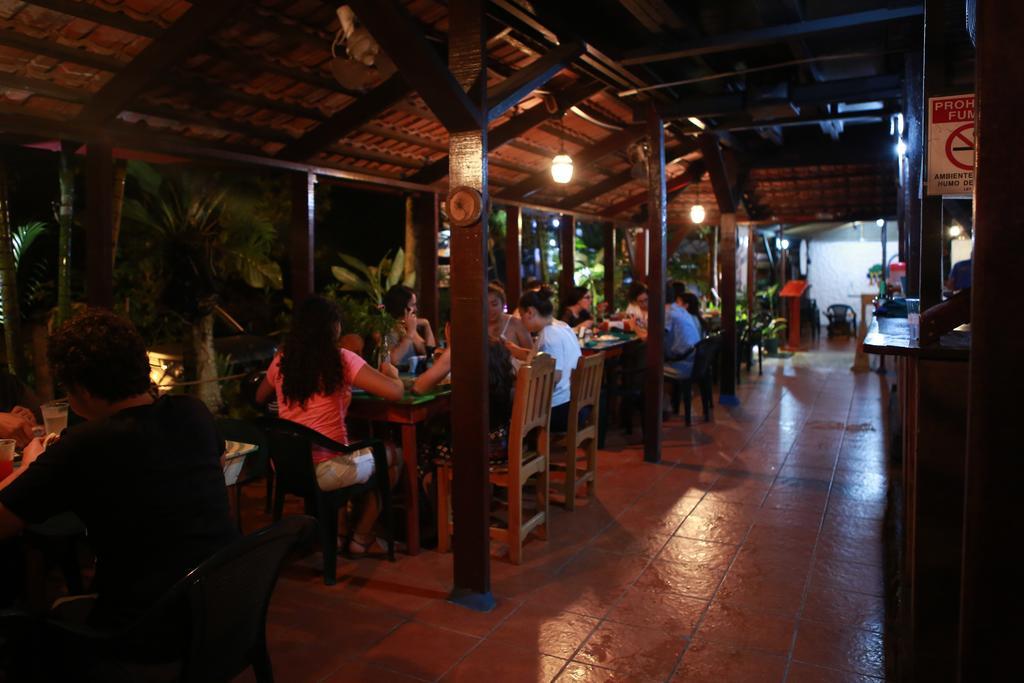 Hotel Mono Azul Quepos Kültér fotó