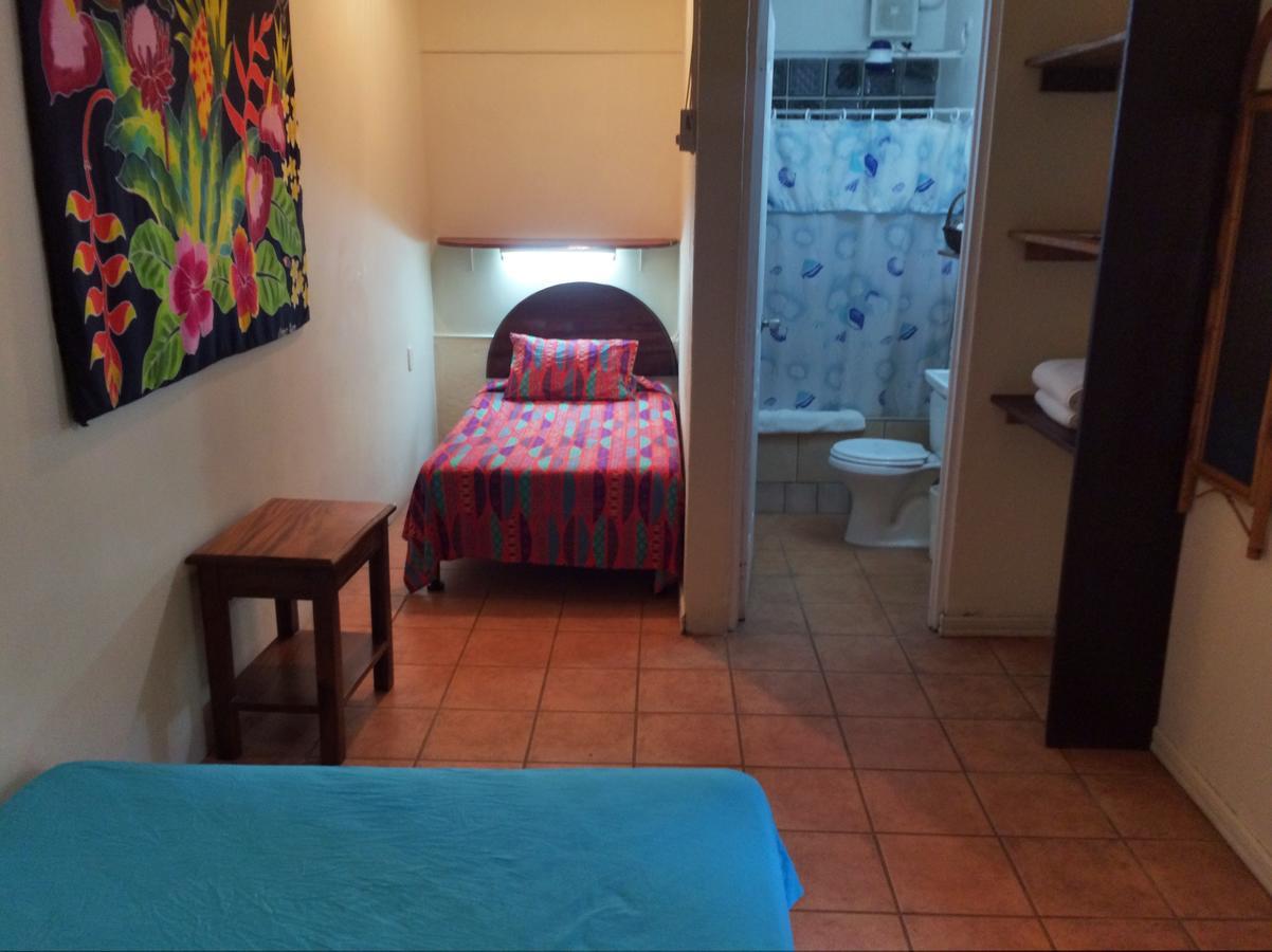 Hotel Mono Azul Quepos Kültér fotó